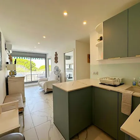 Cosy - Piscine, Parking, Proche Daire